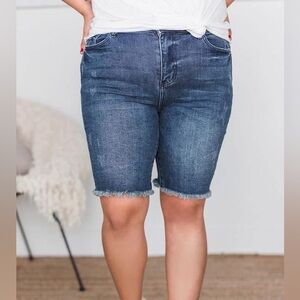 NWT JUDY BLUE Denim Shorts, Size L